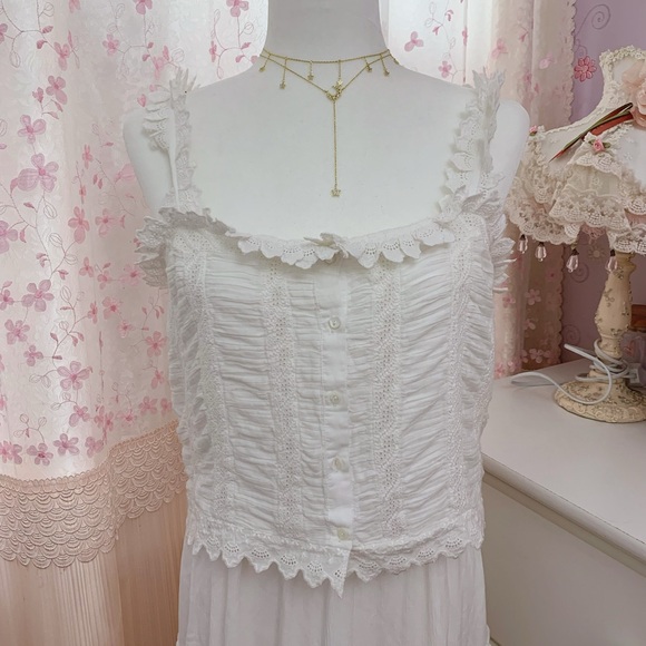 Doen Net Sustain Ari Broderie Anglaise And Ruched Organic Cotton-Voile Top - Picture 3 of 5